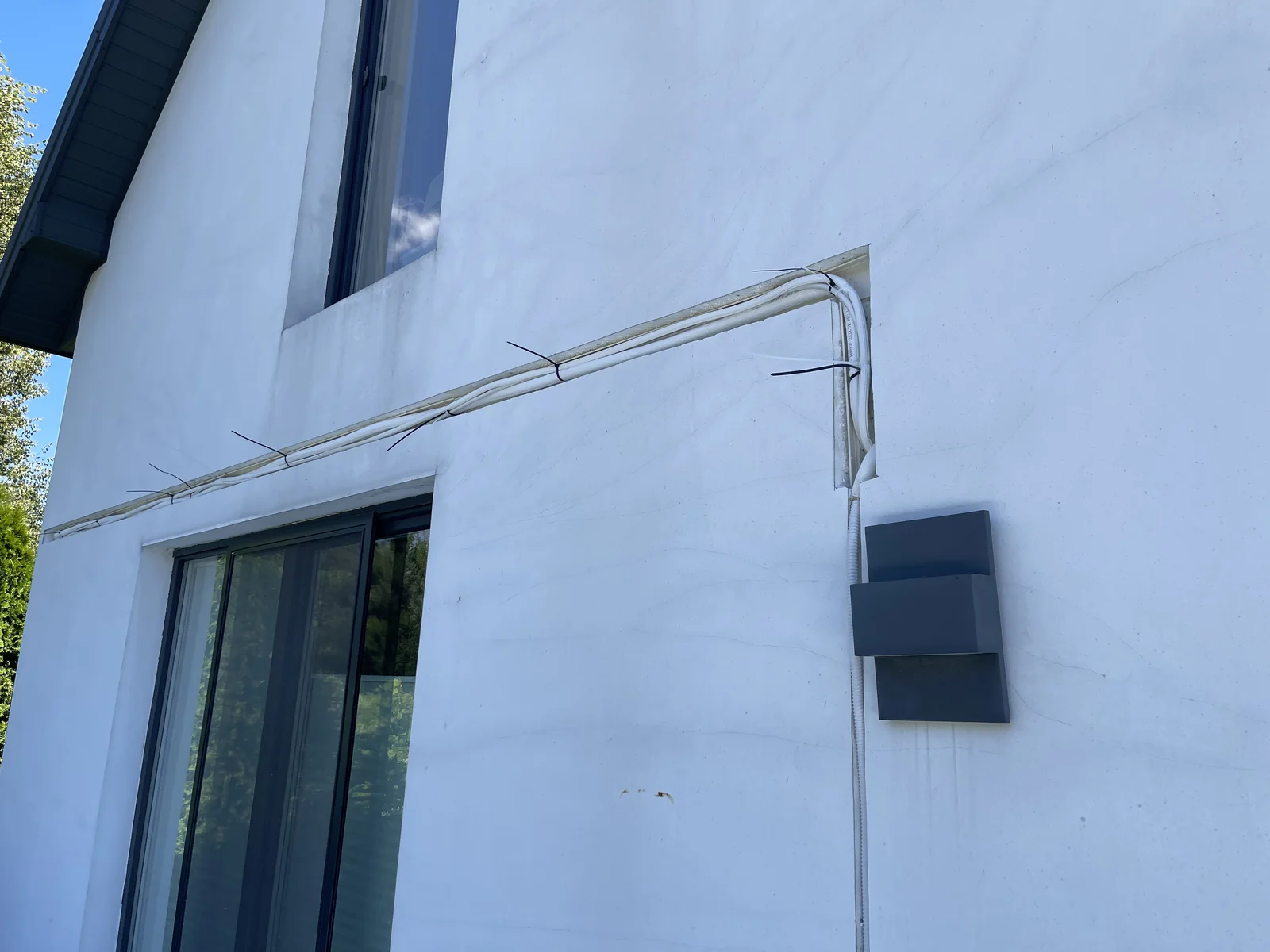 Klimatyzacja Rotenso — split 7 kW + multisplit kanałowy 8 kW — zdjęcie 1