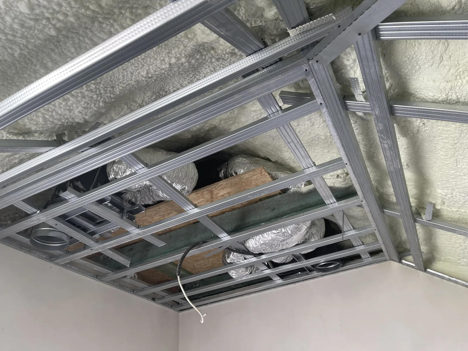 Klimatyzacja kanałowa Rotenso + rekuperacja Komfovent — zdjęcie 2