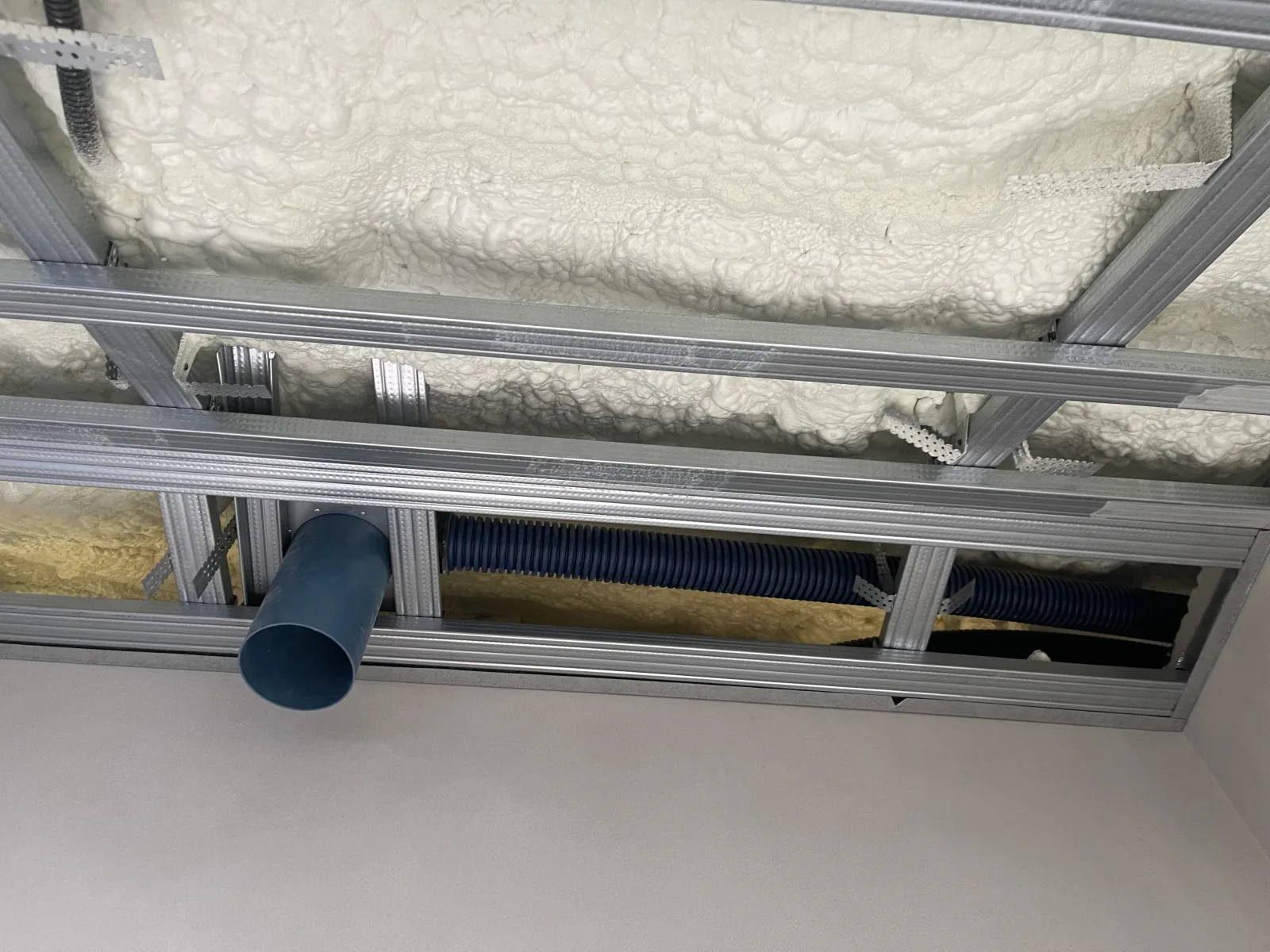 Klimatyzacja kanałowa Rotenso + rekuperacja Komfovent — zdjęcie 3